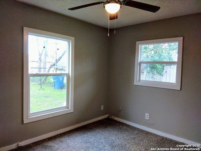Building Photo - 1026 Edison Dr