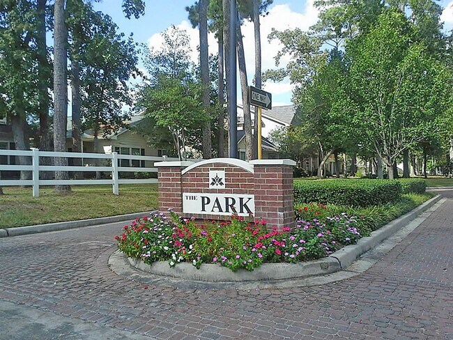 Building Photo - 26885 Kings Park Hollow Dr