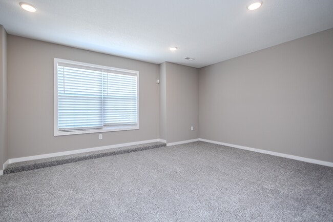 Building Photo - 9012 Jean Louise Dr