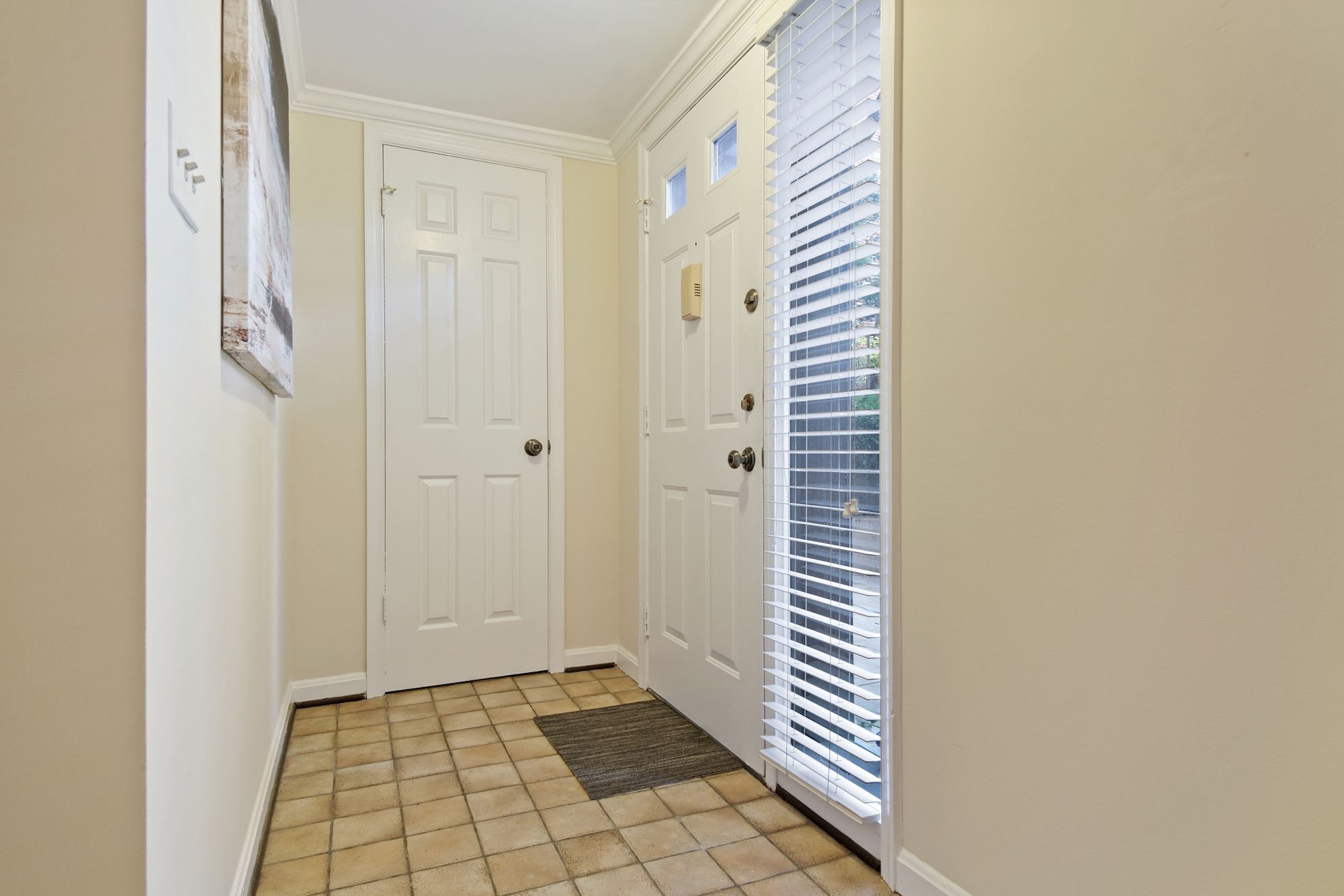 Building Photo - 2310 Ashmead Pl NW