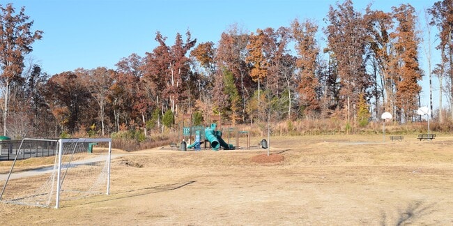 Building Photo - 9032 Magnolia Lily Ave