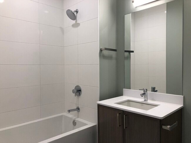 Building Photo - 20 Taft Hill Park