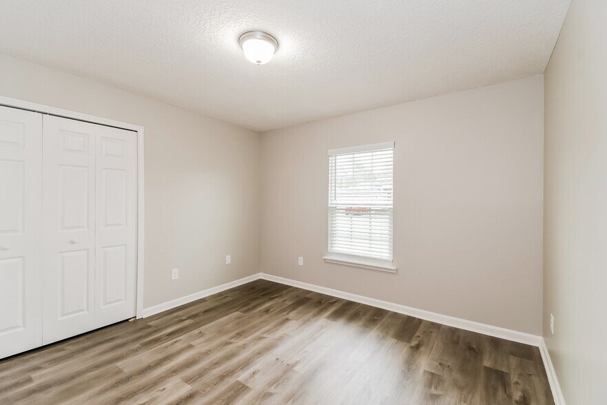 Building Photo - 97633 Albatross Dr
