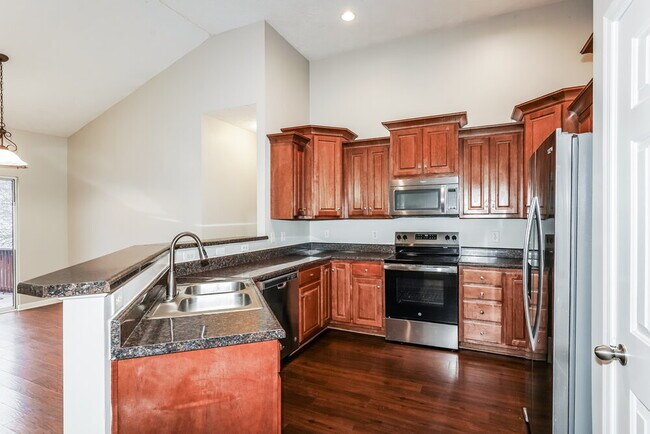 Building Photo - 3153 Skinner Dr