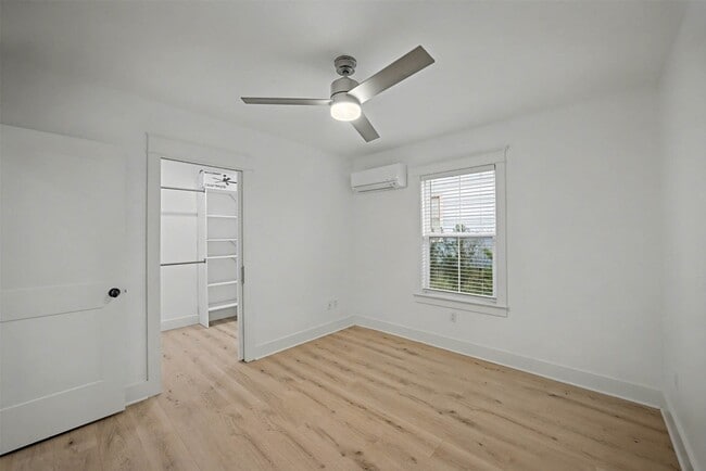 Building Photo - 2817 Avenue Q