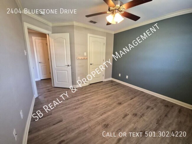 Building Photo - 2404 Bluestone Dr
