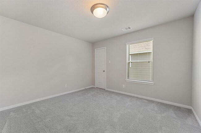 Building Photo - 25609 Aster Trl