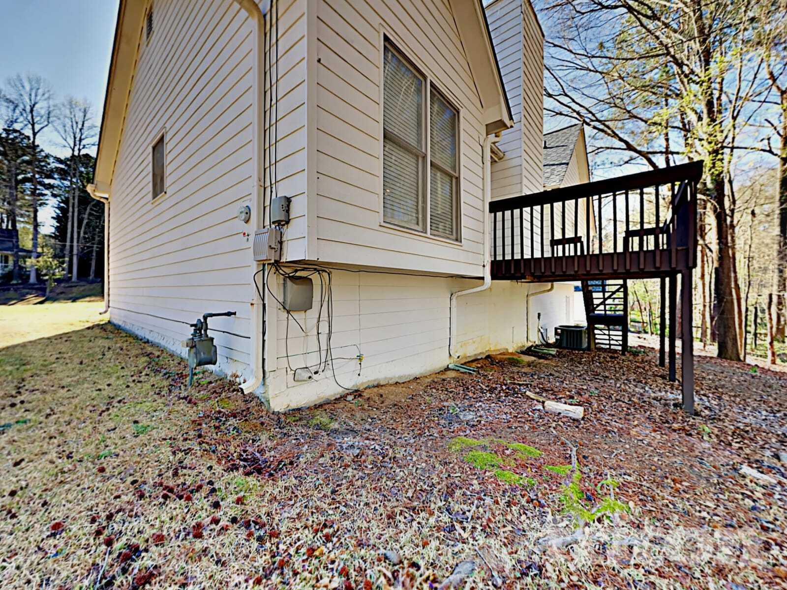 Building Photo - 229 Oak Landing Dr