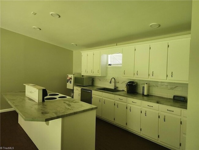 Building Photo - 59 Pear Tree Ln