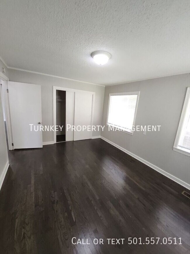 Building Photo - 1303 Overview Dr