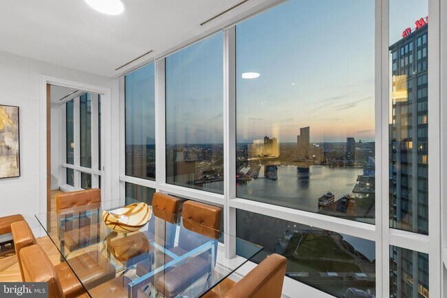 Building Photo - 300 International Drive