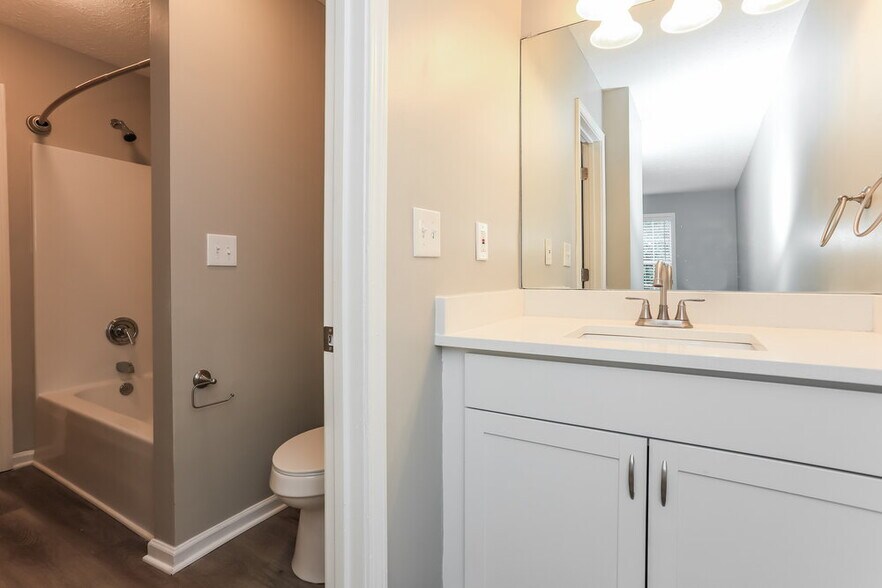 Building Photo - 5382 Winding Glen Dr