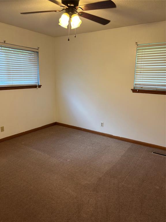 Building Photo - 324 Forest Dr