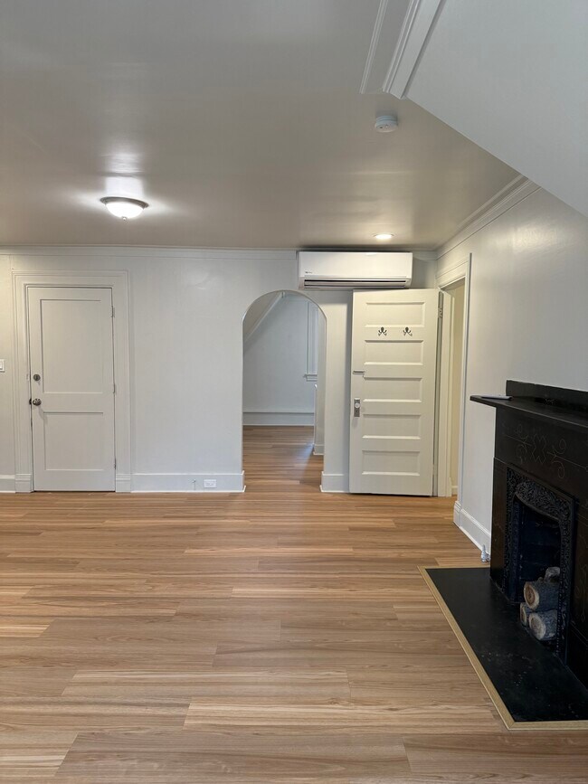 Building Photo - 3700 Brighton Rd