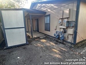 Building Photo - 6313 Waddesdon Wood