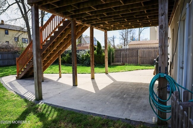 Building Photo - 320 Lorillard Ave