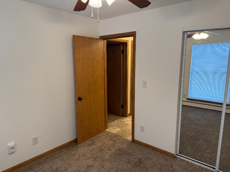 Building Photo - 4074 S Packard Ave