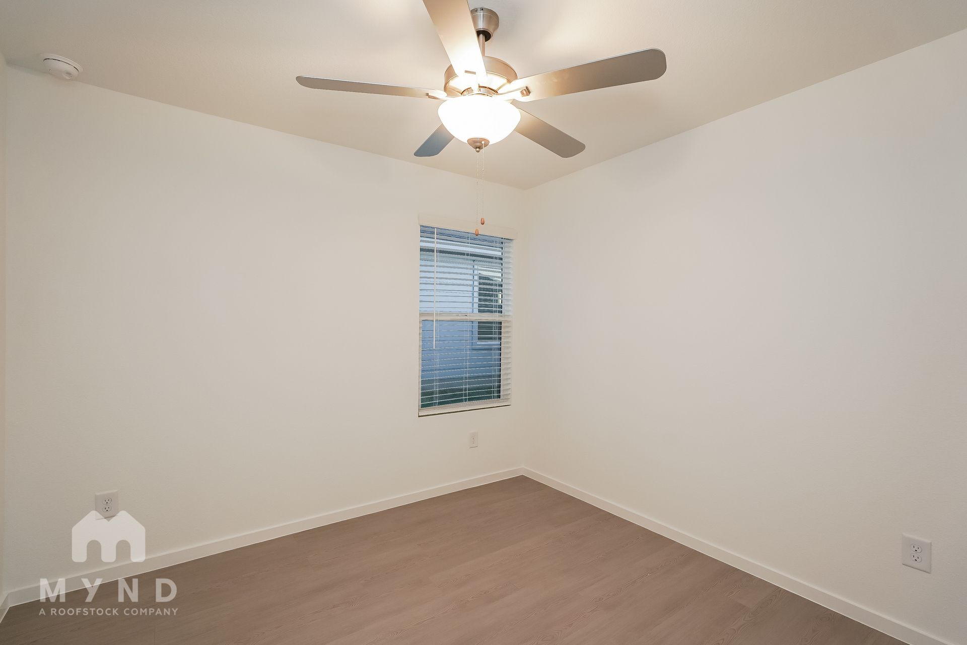 Building Photo - 2729 Ctr Crk Ln