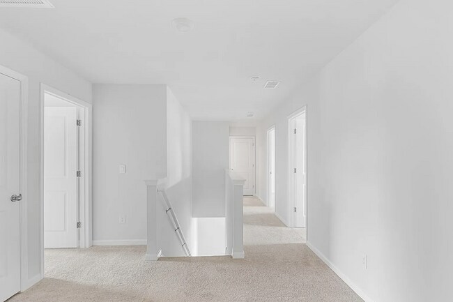 Building Photo - 201 N Lgt Wy