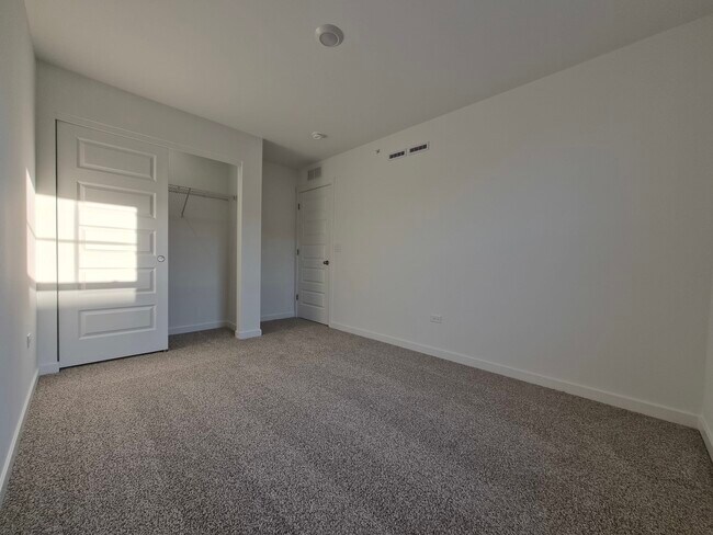 Building Photo - 2268 Barbera Dr