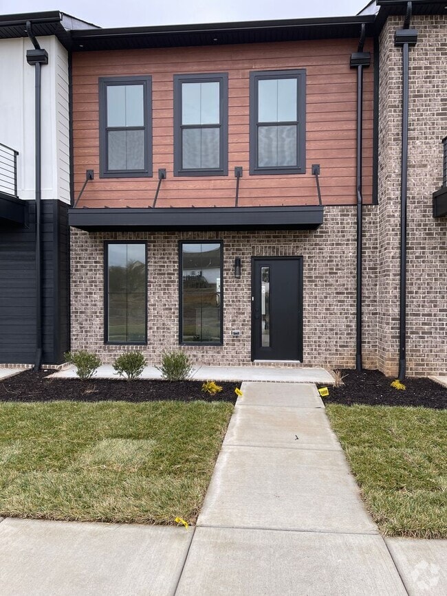 Building Photo - Hidden River Estates - Cason Area