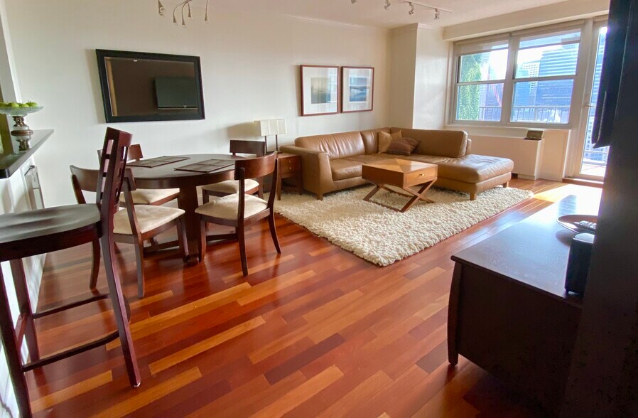 Building Photo - 151 Tremont St