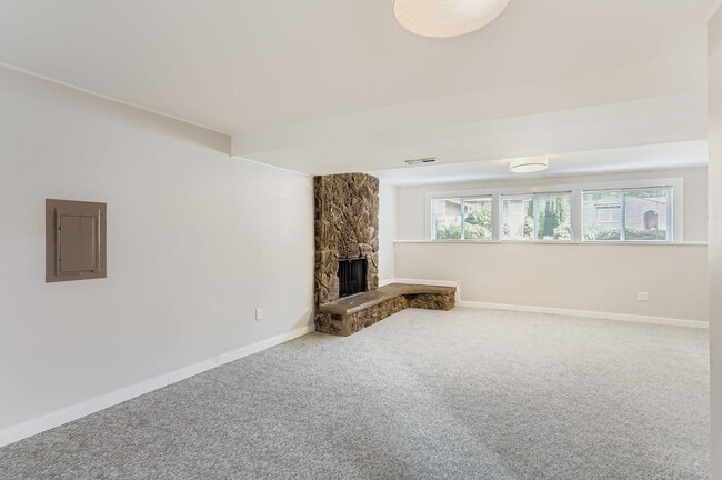 Building Photo - Beautiful Redmond Home Near Microsoft and ...