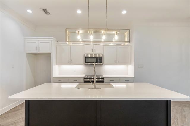 Building Photo - 4602 Ebbets Dr