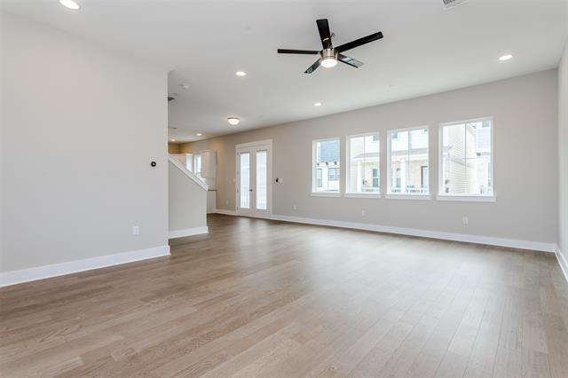Building Photo - 202 S Village Way