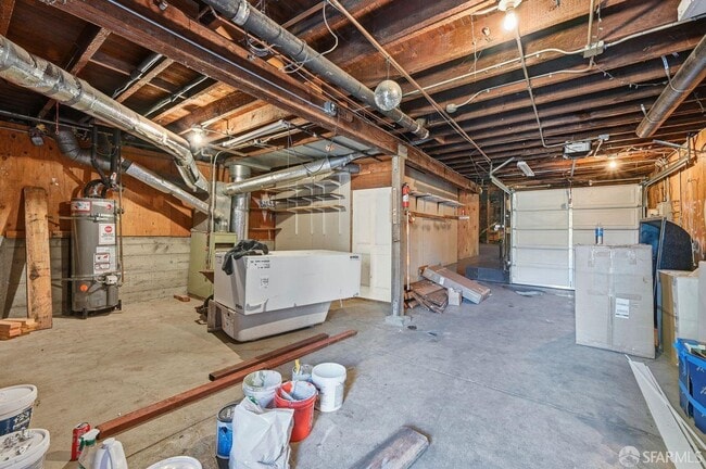 Building Photo - 1529 Hampshire St