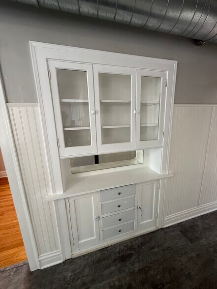 Kitchen shelf - 3850 N Bernard St