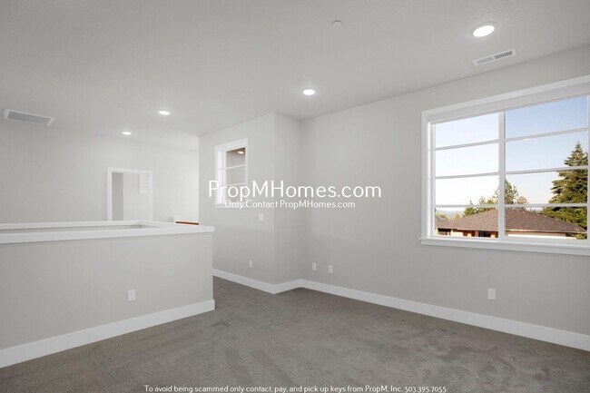 Building Photo - Modern Luxury in Cooper Mountain – 4BR, Bo...