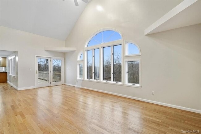 Building Photo - 17 Valley Dr