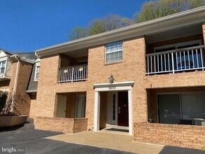 Building Photo - 5800 Cove Landing Rd
