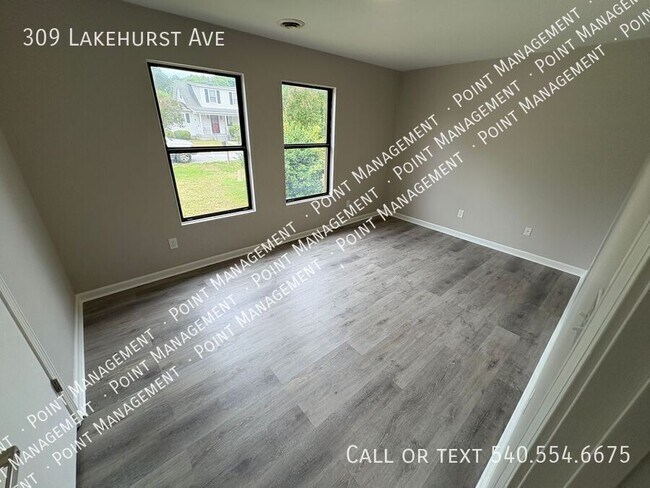 Building Photo - 309 Lakehurst Ave
