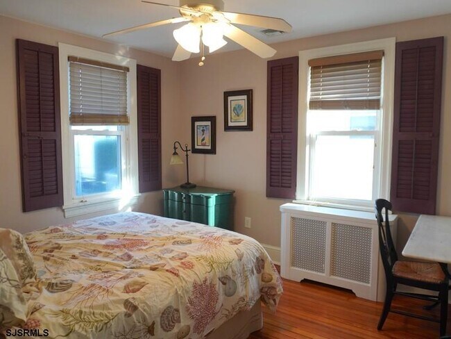 Building Photo - 11 S Baltimore Ave