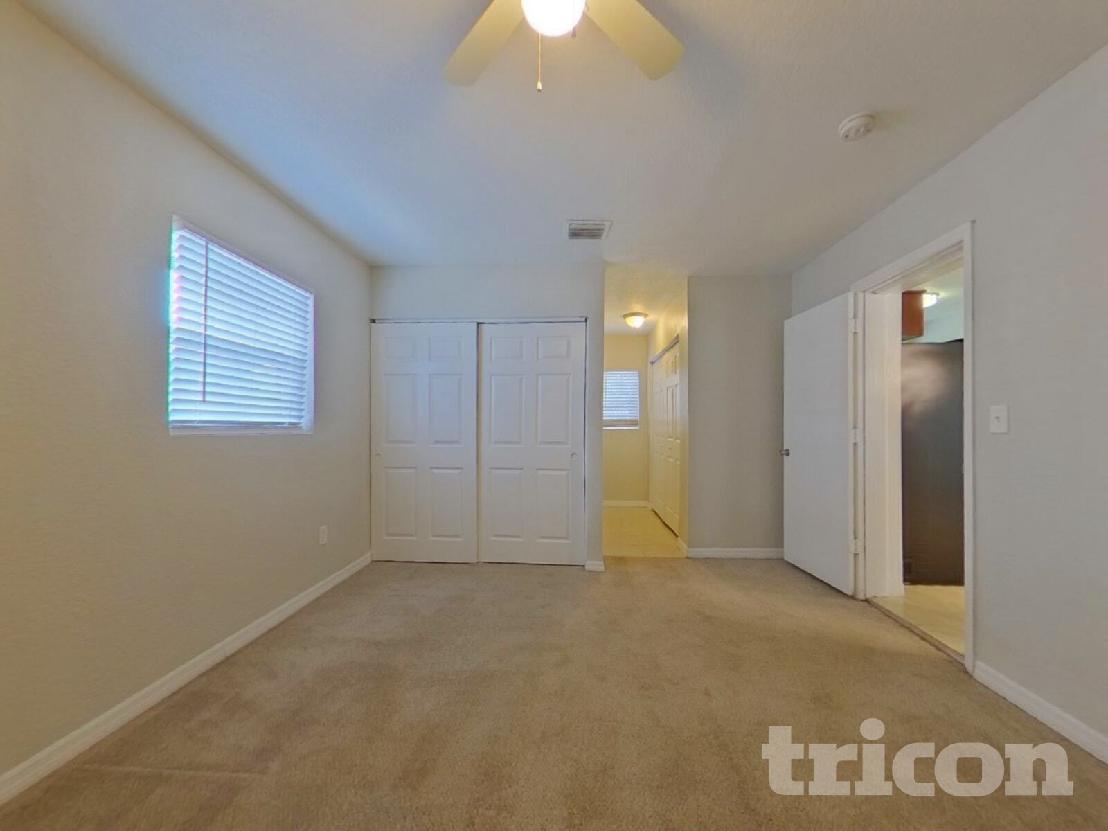 Building Photo - 409 Kerry Dr