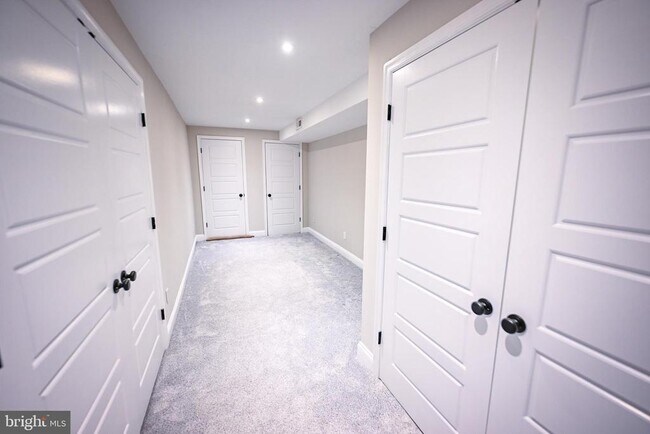 Building Photo - 3013 Elliott St