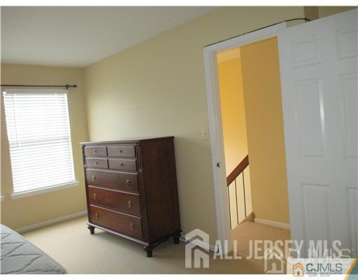 Building Photo - 1406 Woodbridge Commons Way