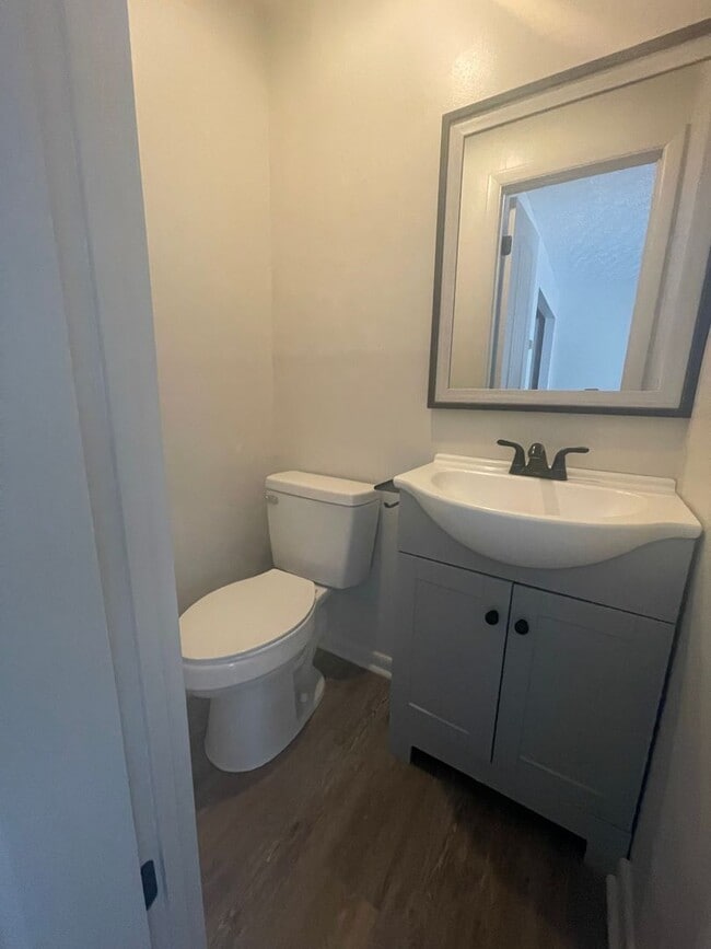 Building Photo - Townhouse for Rent Blountville, TN