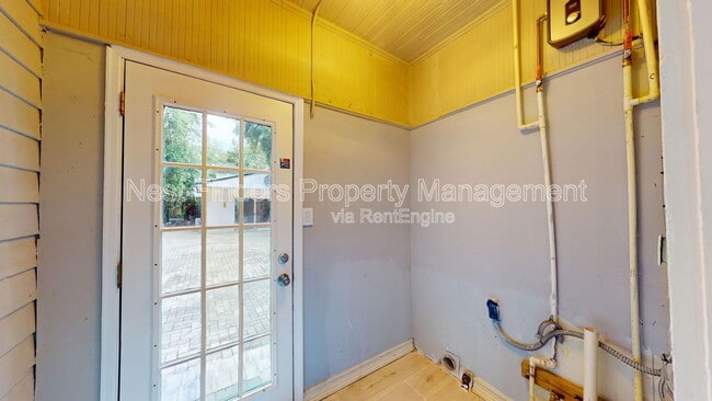 Building Photo - 3918 Herschel St
