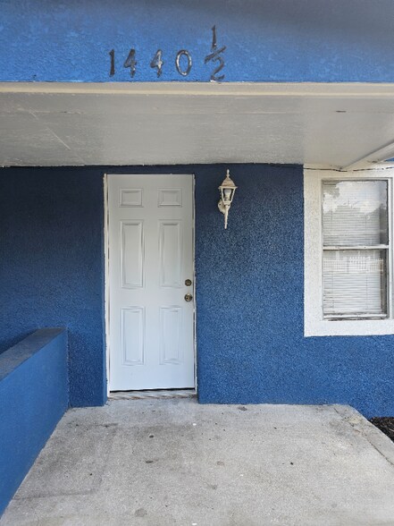 Building Photo - 1440 N Lincoln Ave