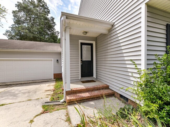 Building Photo - 11505 Harrowfield Rd