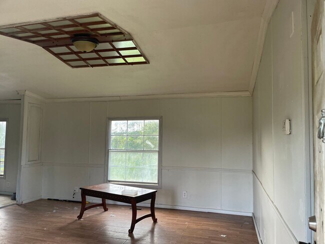 Building Photo - 3 Bed, 2 Bath, 1,280 sq ft singlewide mobi...