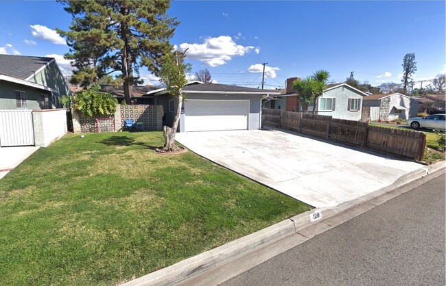 Building Photo - Beautiful Glendora Home