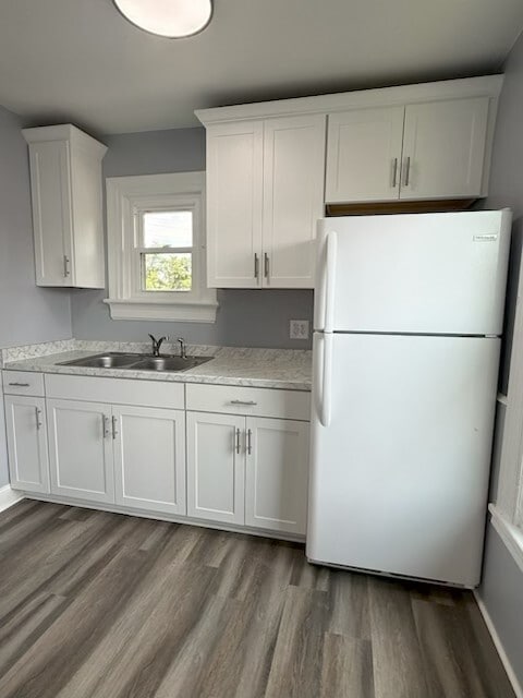 Kitchen - 512 Stuart St