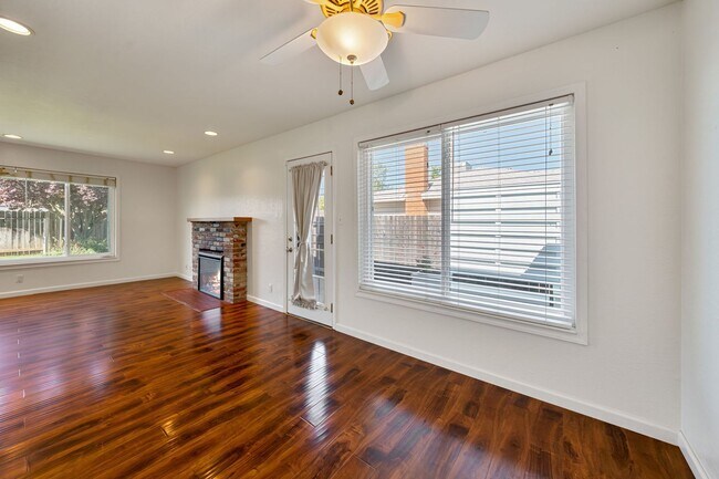 Building Photo - 3BR + Office Home in Excellent Condition with Storage Sheds and Garage Workspace!