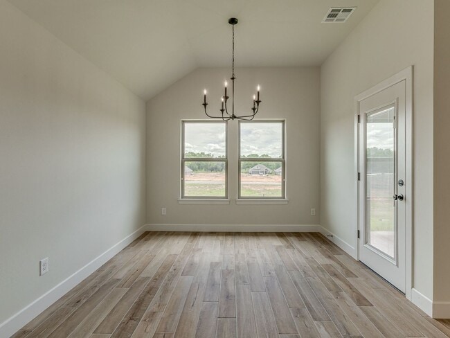 Building Photo - Brand New home In Azalea!