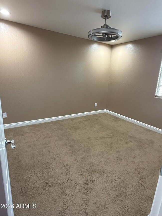 Building Photo - 10743 W Desert Elm Ln