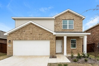 Building Photo - 1818 Sandlin Dr